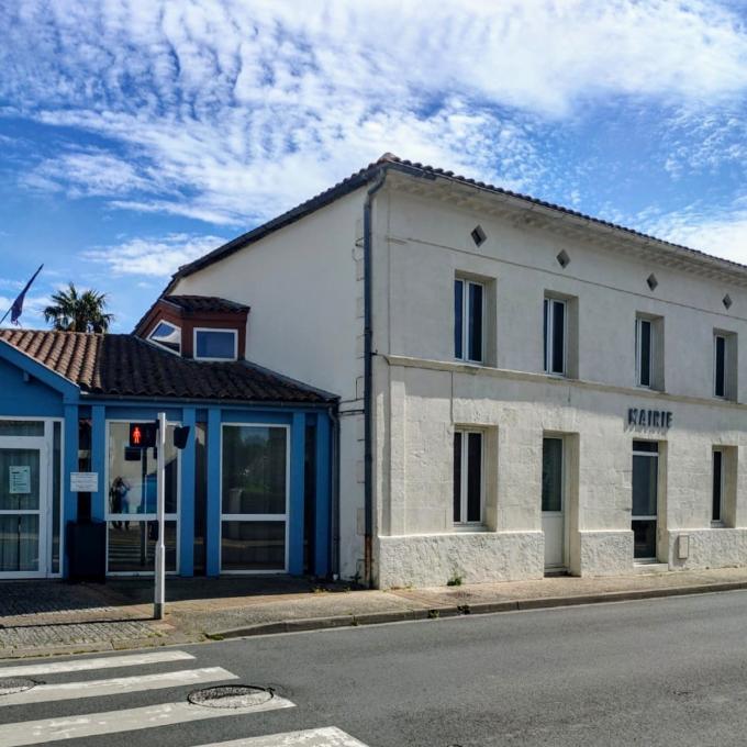 france/nouvelle-aquitaine/breuillet-en-saintonge/mairie