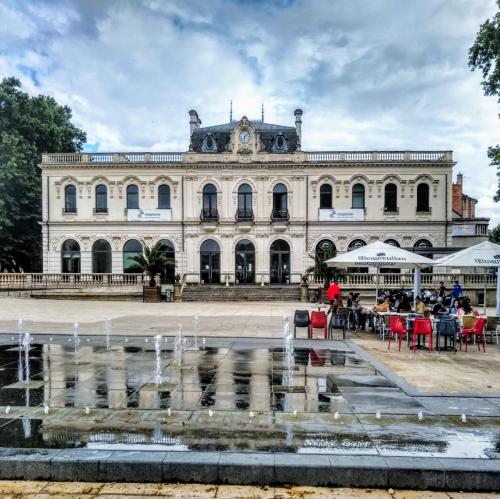 france/nouvelle-aquitaine/brive-la-gaillarde/theatre