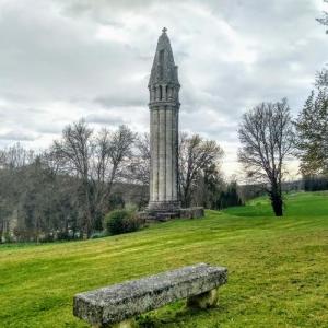 france/nouvelle-aquitaine/fenioux/lanterne-des-morts