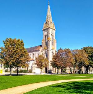 france/nouvelle-aquitaine/hourtin/eglise-sainte-helene