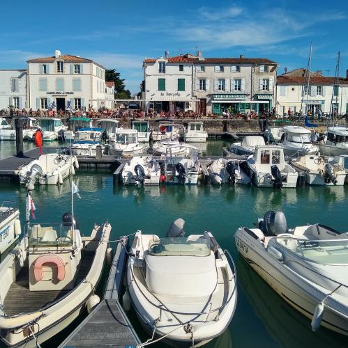 france/nouvelle-aquitaine/la-flotte/port