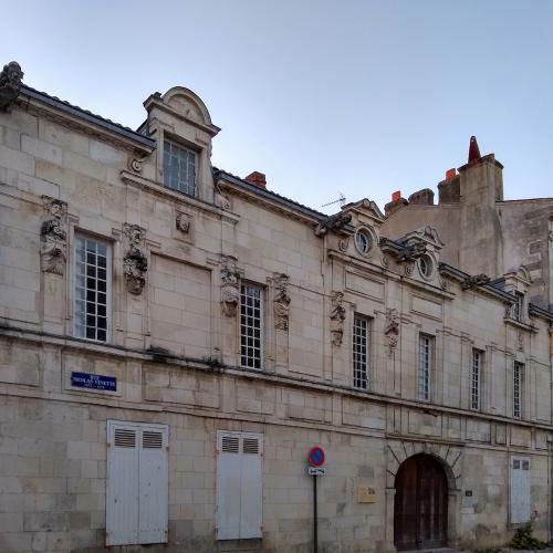 france/nouvelle-aquitaine/la-rochelle/maison-de-nicolas-venette