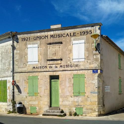 france/nouvelle-aquitaine/le-bois-plage-en-re/ecole-de-musique