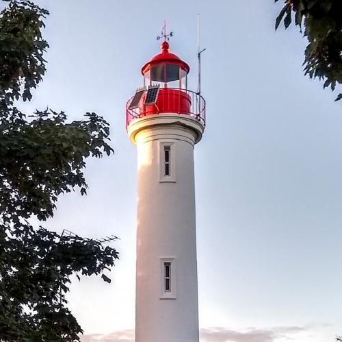 france/nouvelle-aquitaine/le-chateau-d-oleron/phare