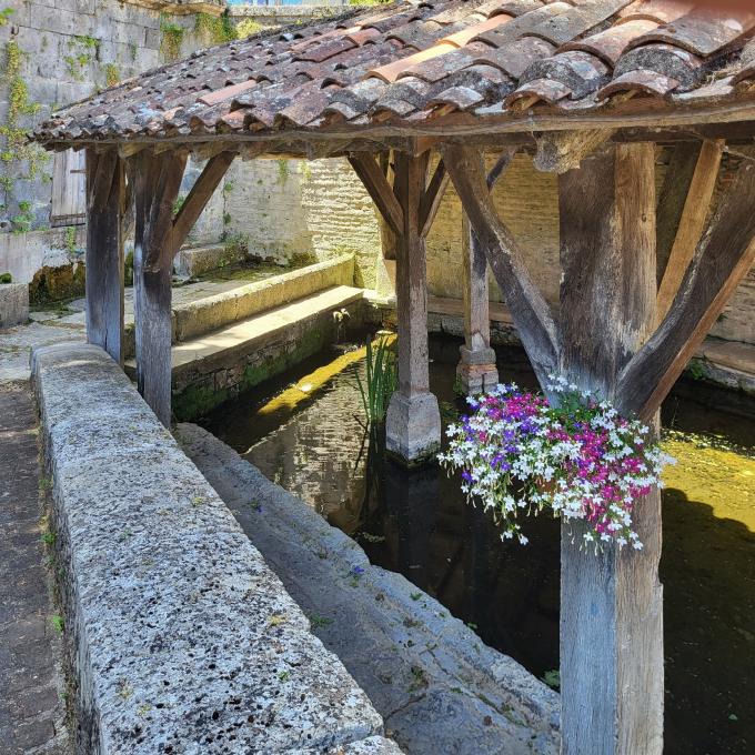 france/nouvelle-aquitaine/le-mas-d-agenais/lavoir-de-la-fontaine-galiane