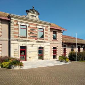 france/nouvelle-aquitaine/le-teich/mairie