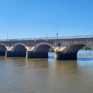 france/nouvelle-aquitaine/libourne/pont-de-pierre