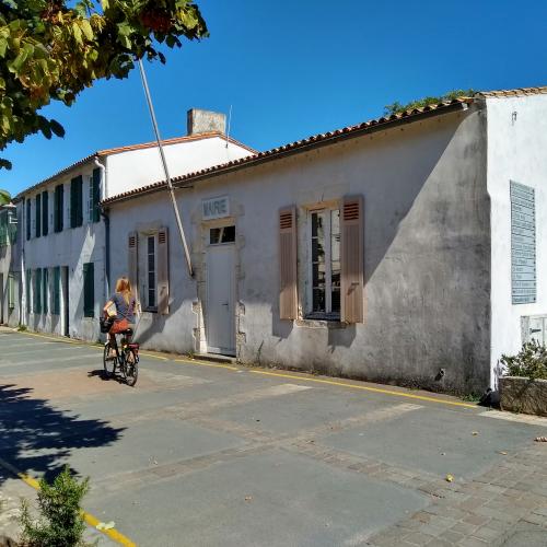 france/nouvelle-aquitaine/loix/mairie