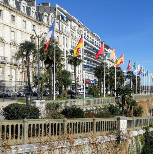 france/nouvelle-aquitaine/pau/boulevard-des-pyrenees