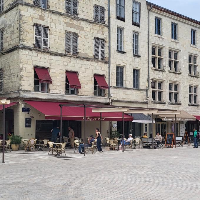 france/nouvelle-aquitaine/perigueux/place-de-la-clautre