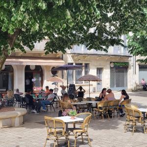 france/nouvelle-aquitaine/perigueux/place-du-coderc