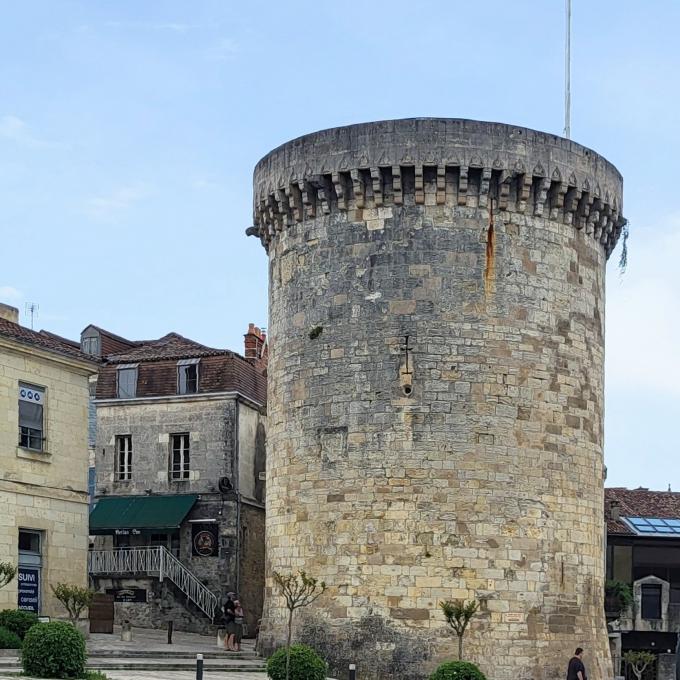 france/nouvelle-aquitaine/perigueux/tour-mataguerre