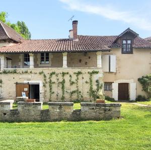 france/nouvelle-aquitaine/saint-jean-de-cole/prieure