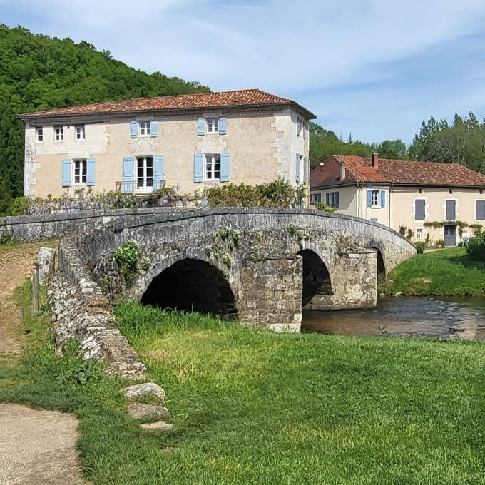france/nouvelle-aquitaine/saint-jean-de-cole/vieux-pont