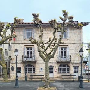 france/nouvelle-aquitaine/saint-jean-de-luz/hotel-de-ville