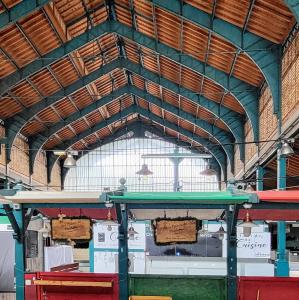 france/nouvelle-aquitaine/saint-jean-de-luz/les-halles