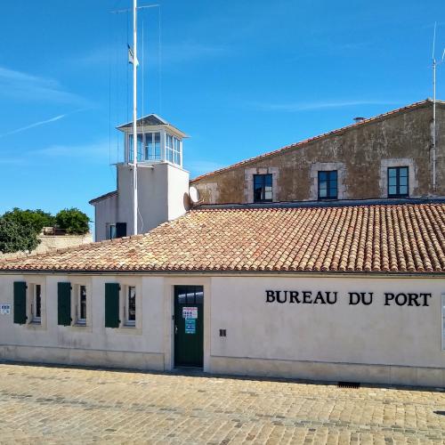 france/nouvelle-aquitaine/saint-martin-de-re/bureau-du-port