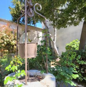 france/occitanie/aigues-mortes/chapelle-des-penitents-blancs