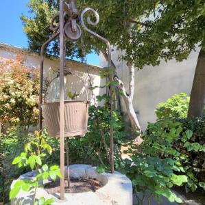 france/occitanie/aigues-mortes/chapelle-des-penitents-blancs