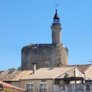 france/occitanie/aigues-mortes/tour-de-constance