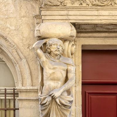 france/occitanie/beaucaire-gard/hotel-de-margaillier