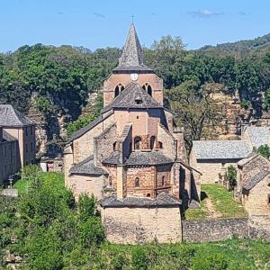 france/occitanie/bozouls/eglise-sainte-fauste