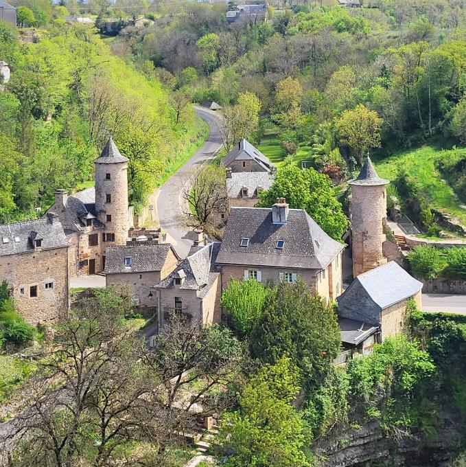 france/occitanie/bozouls/tours-medievales