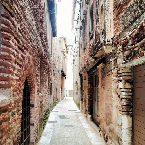 france/occitanie/cahors/rue-saint-priest