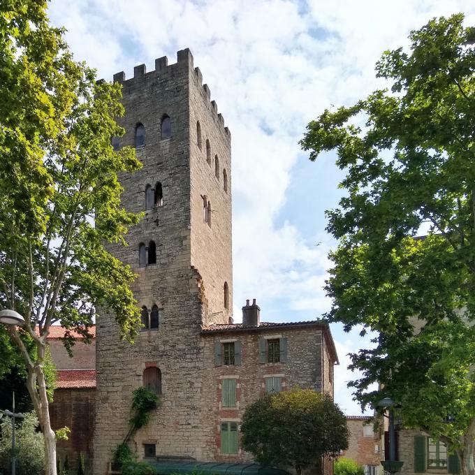 france/occitanie/cahors/tour-du-pape-jean-xxii