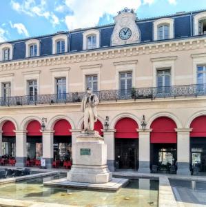 france/occitanie/castres/place-jean-jaures