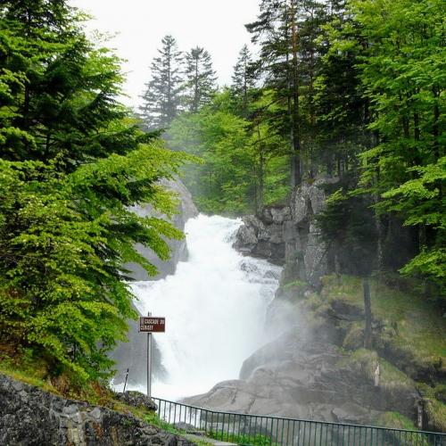 france/occitanie/cauterets/cascade-du-ceriset