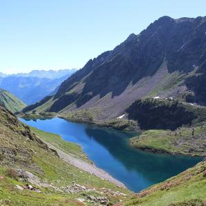 france/occitanie/cauterets/lac-d-ilheou