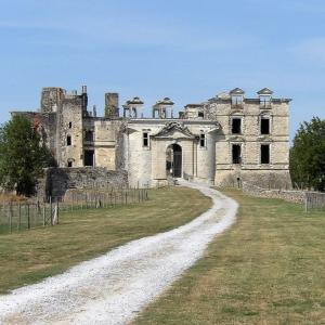 france/occitanie/chateau-de-gramont