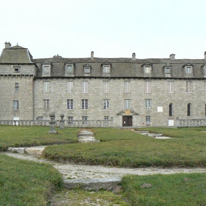 france/occitanie/chateau-de-la-baume