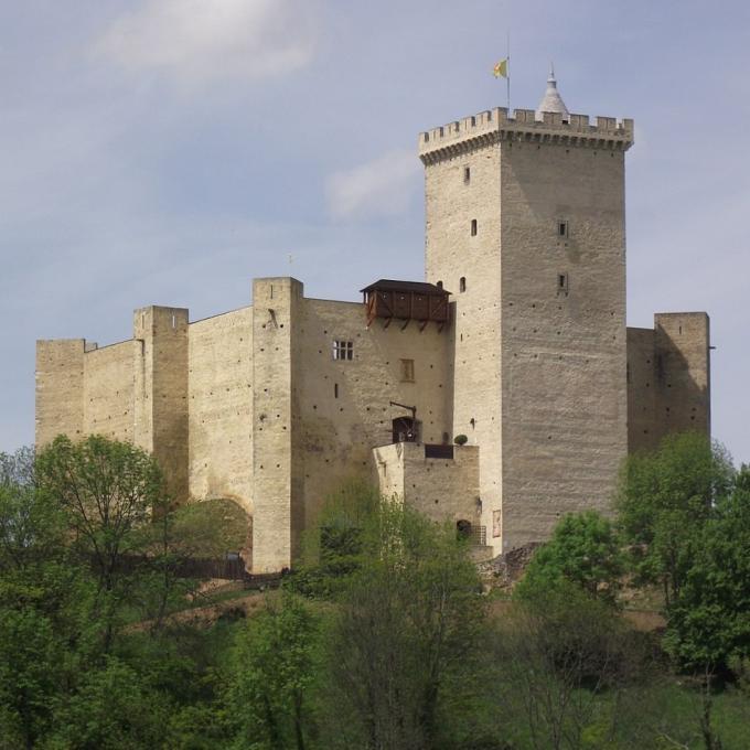 france/occitanie/chateau-de-mauvezin