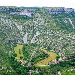 france/occitanie/cirque-de-navacelles