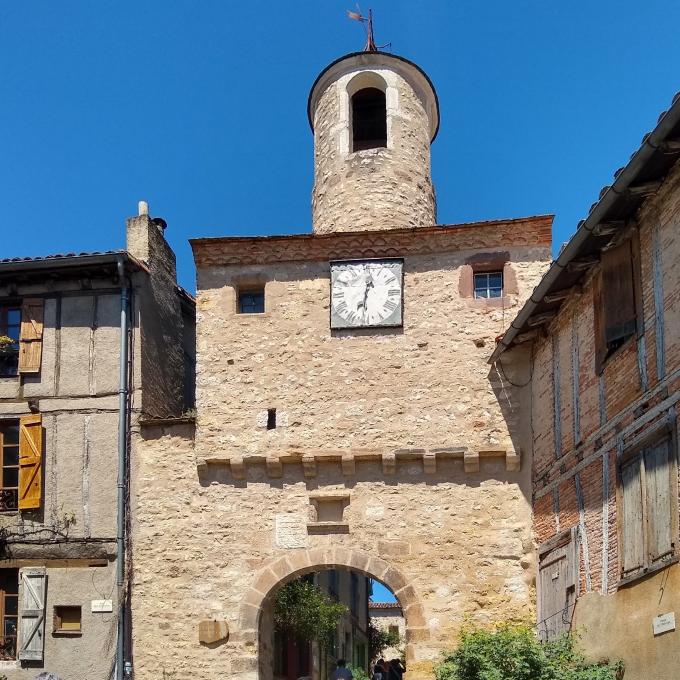 france/occitanie/cordes-sur-ciel/porte-de-l-horloge