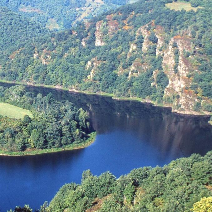 france/occitanie/gorges-de-la-truyere
