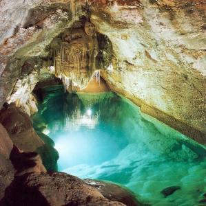 france/occitanie/grotte-de-trabuc