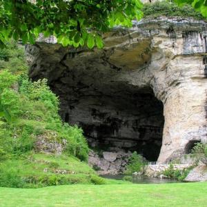 france/occitanie/grotte-du-mas-d-azil