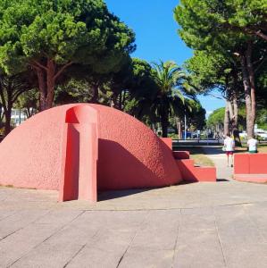 france/occitanie/la-grande-motte/place-du-cosmos