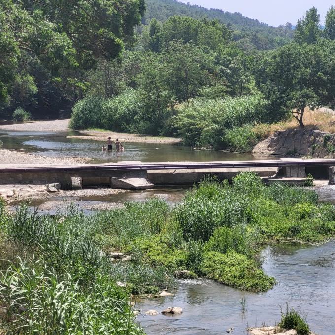 france/occitanie/lagrasse/plan-d-eau
