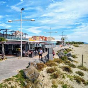 france/occitanie/le-cap-d-agde/plage-du-mole