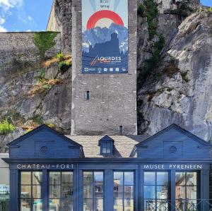 france/occitanie/lourdes/chateau-fort