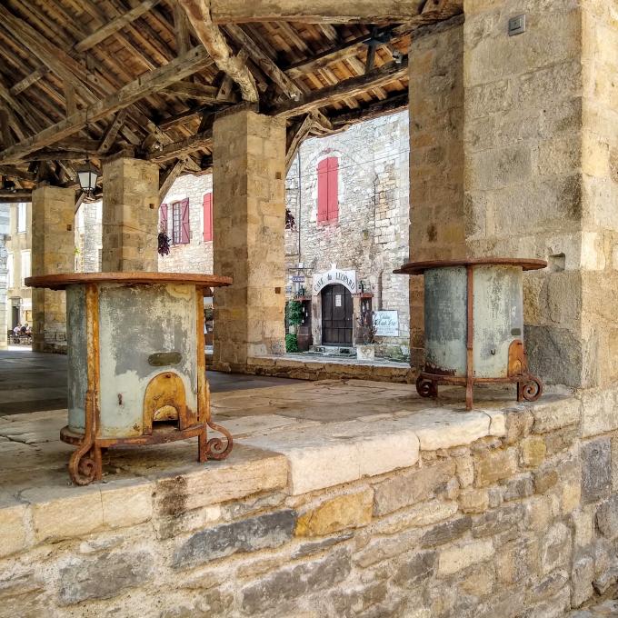 france/occitanie/martel/halles-de-marche