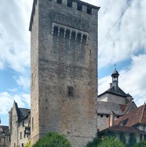 france/occitanie/martel/tour-tournemire-ou-tour-carree