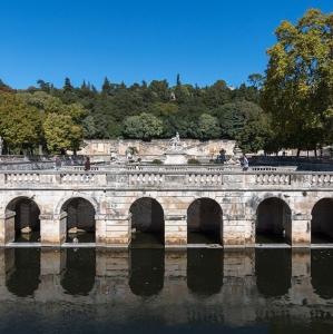 france/occitanie/nimes/jardins-de-la-fontaine