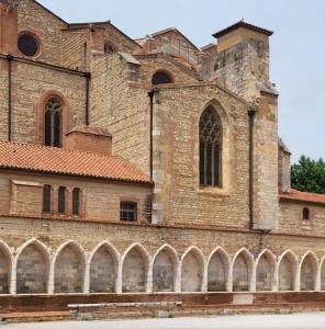 france/occitanie/perpignan/cloitre-du-cimetiere-saint-jean