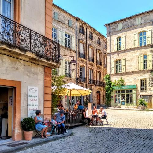 france/occitanie/pezenas