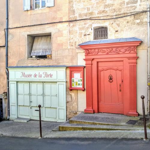 france/occitanie/pezenas/musee-de-la-porte-et-de-la-ferronnerie